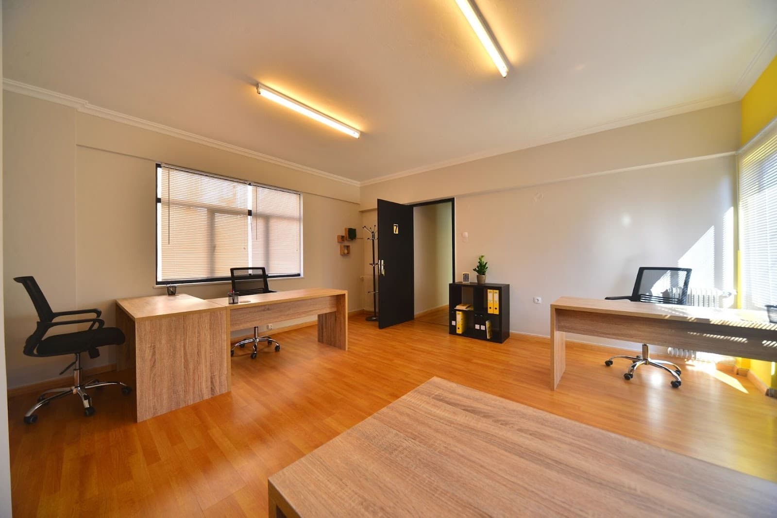 WorkSpot CoWorking Space interior photo 3