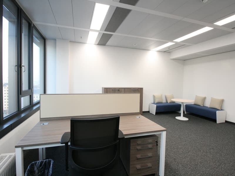 YOUR OFFICE QBC Service GmbH interior photo 4