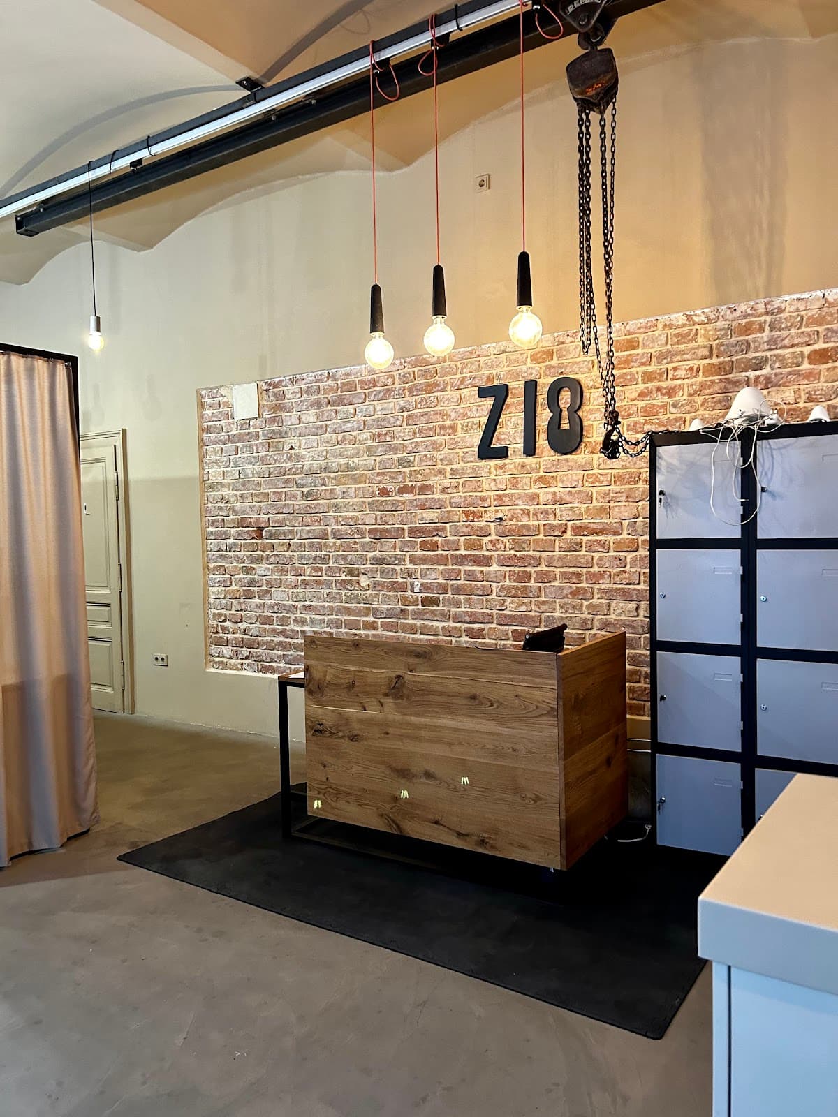 ZI8 Coworking und Event Space interior photo 6