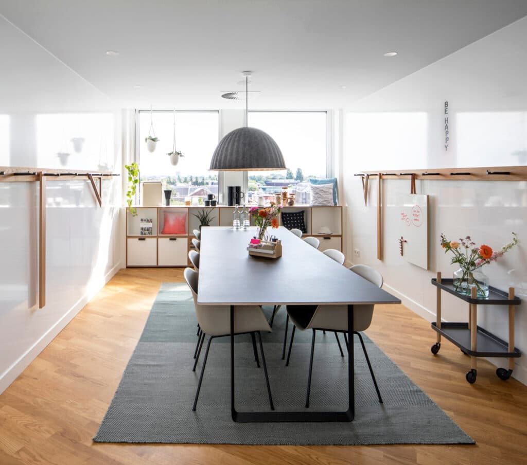 Zoku Amsterdam interior photo 4