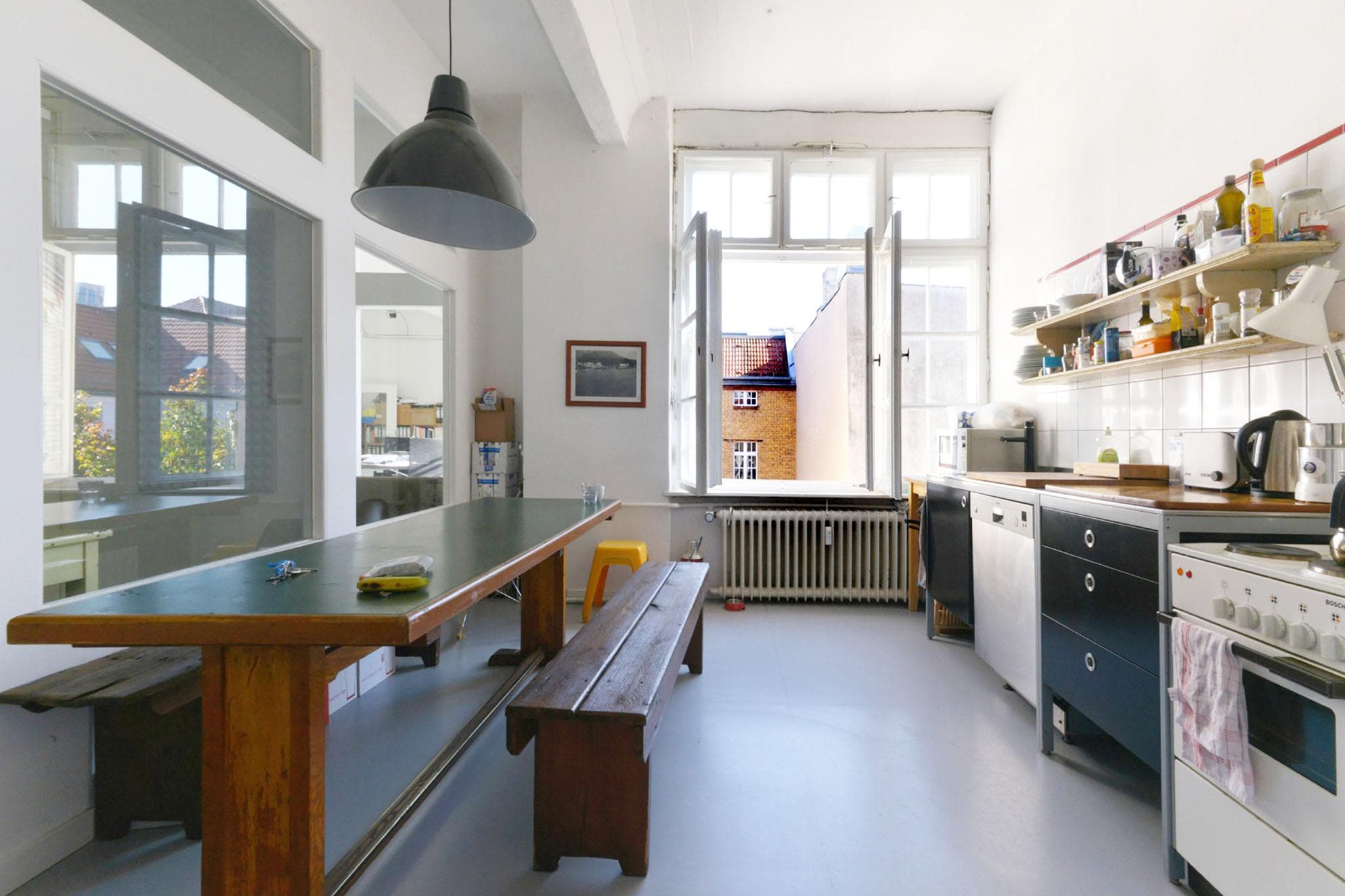 Day Pass at AHA Factory Berlin interior photo 9