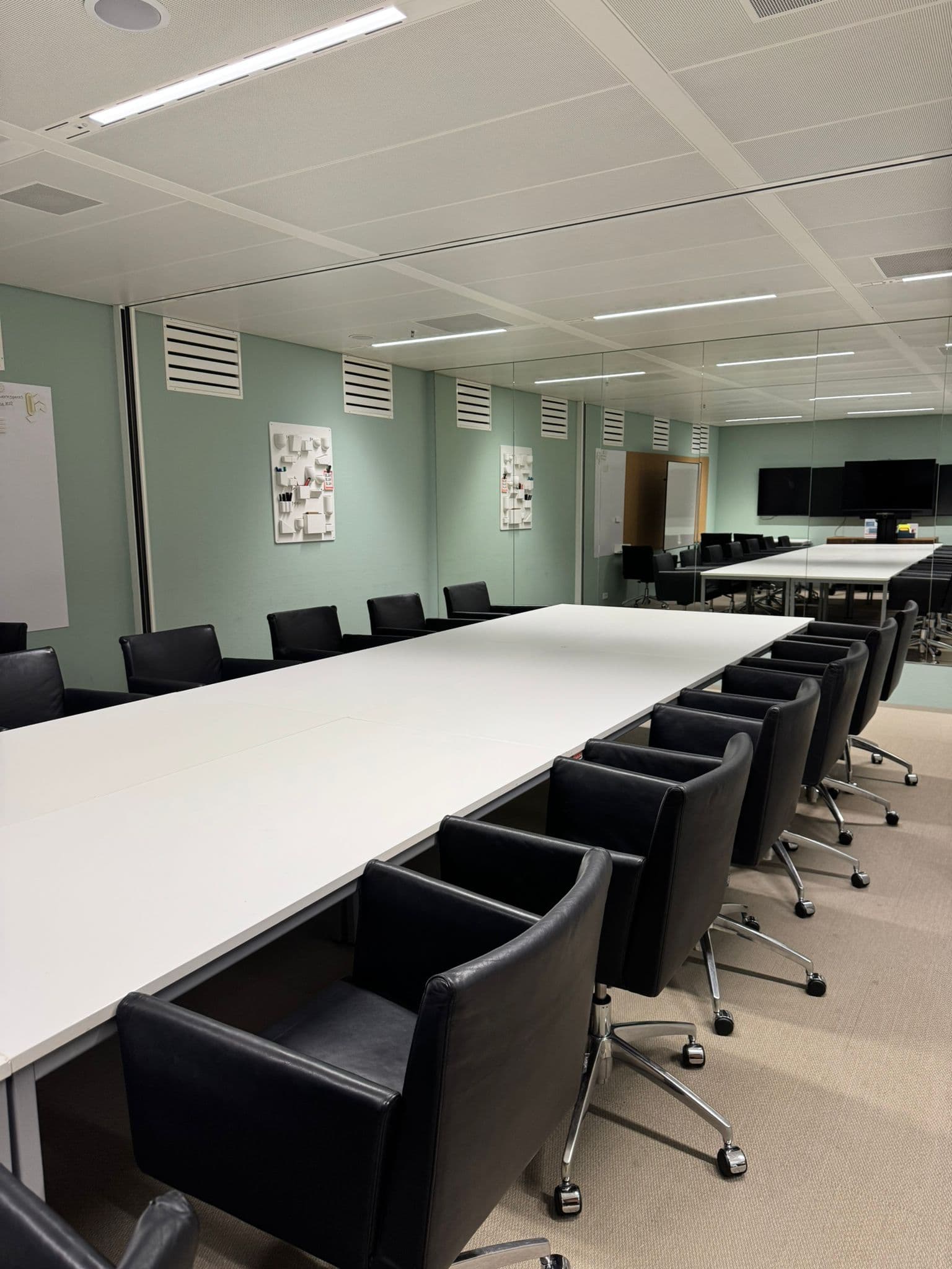 Meetingroom 0.3 interior photo 2