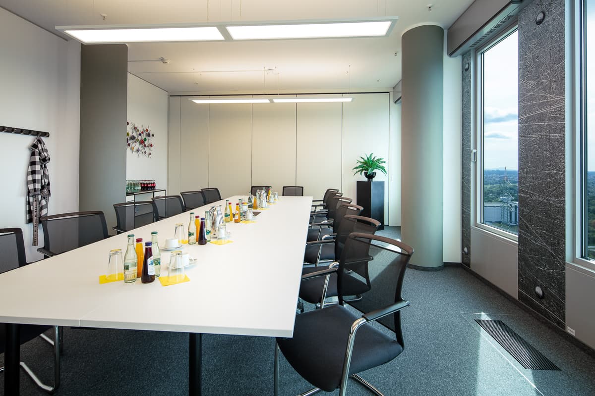 Metall interior photo 1
