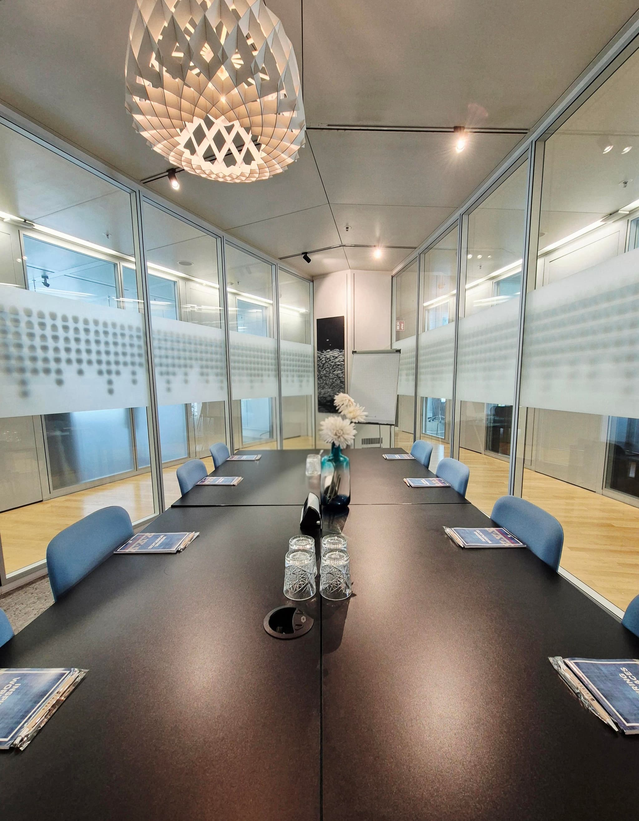 Meetingroom SPARK interior photo 1