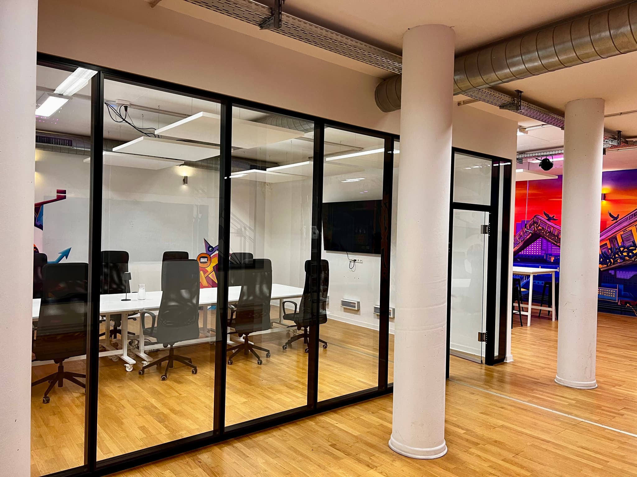 Meetingroom (large) interior photo 1