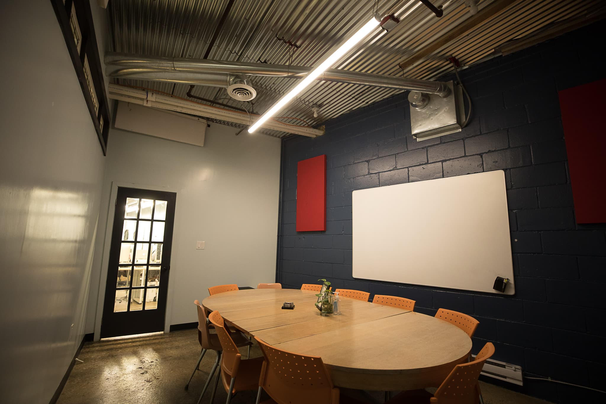 Meeting Room 3 interior photo 1