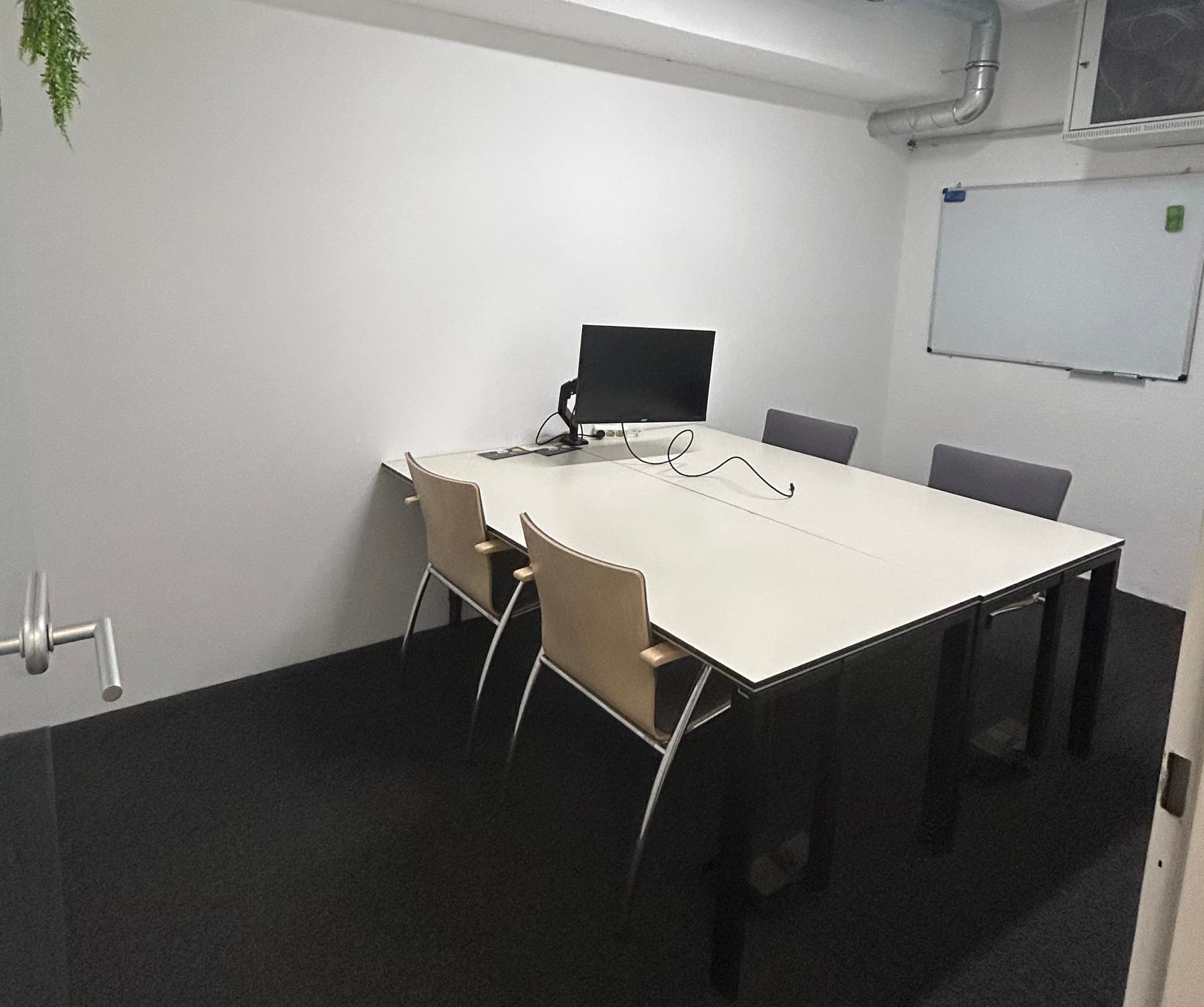 Meetingraum klein interior photo 2