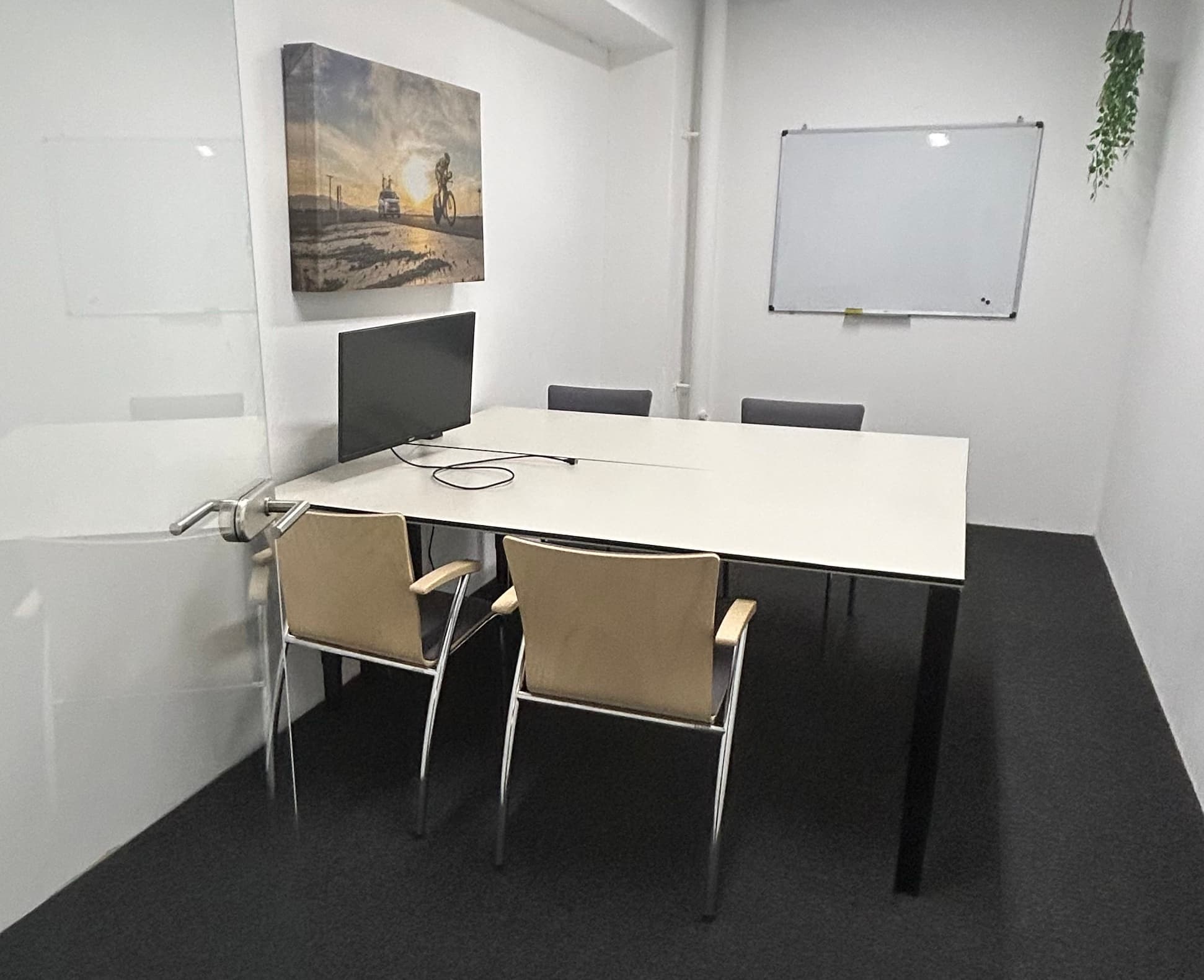 Meetingraum klein interior photo 3