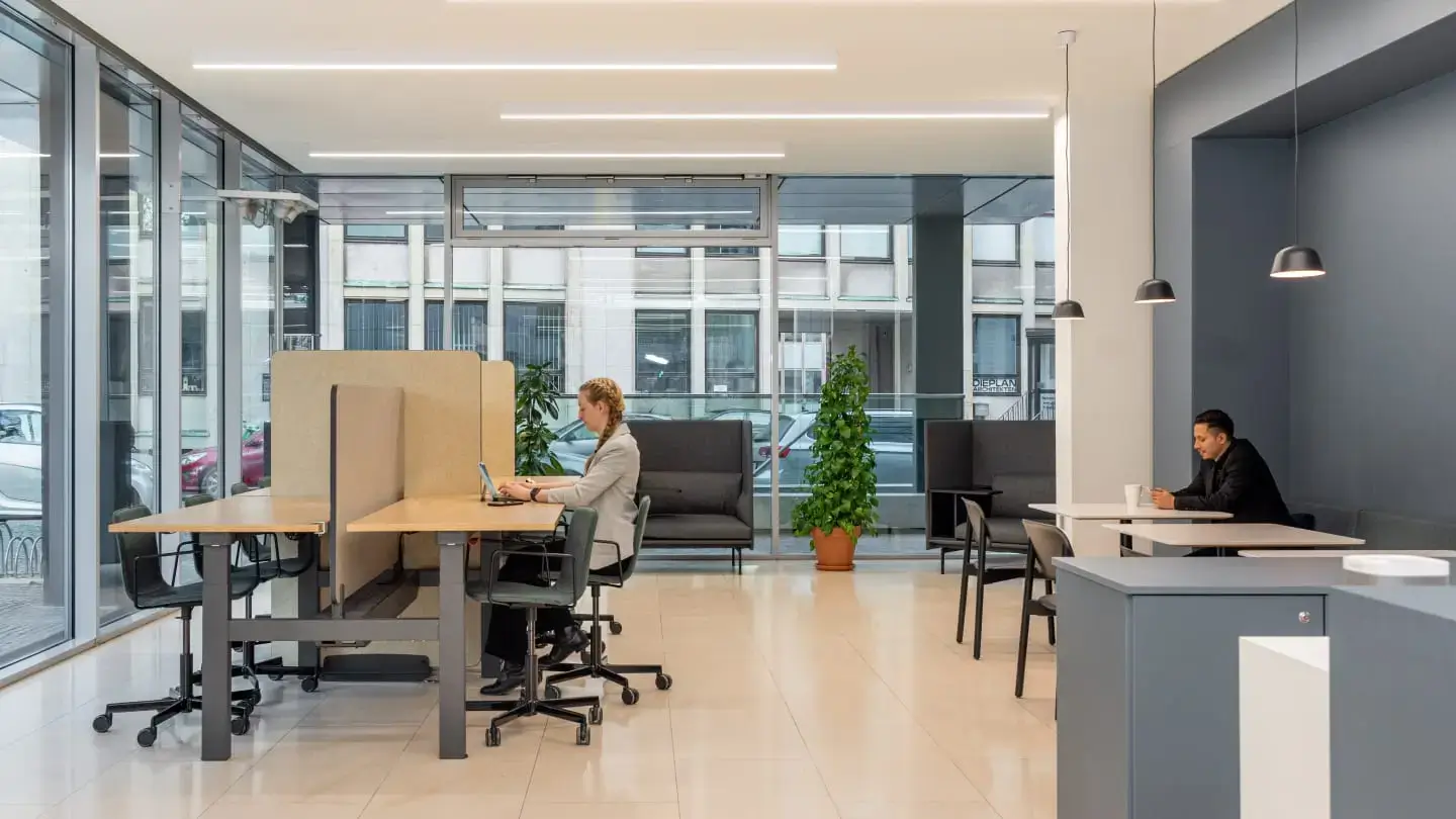 Regus Hamburg Speicherstadt interior photo 4