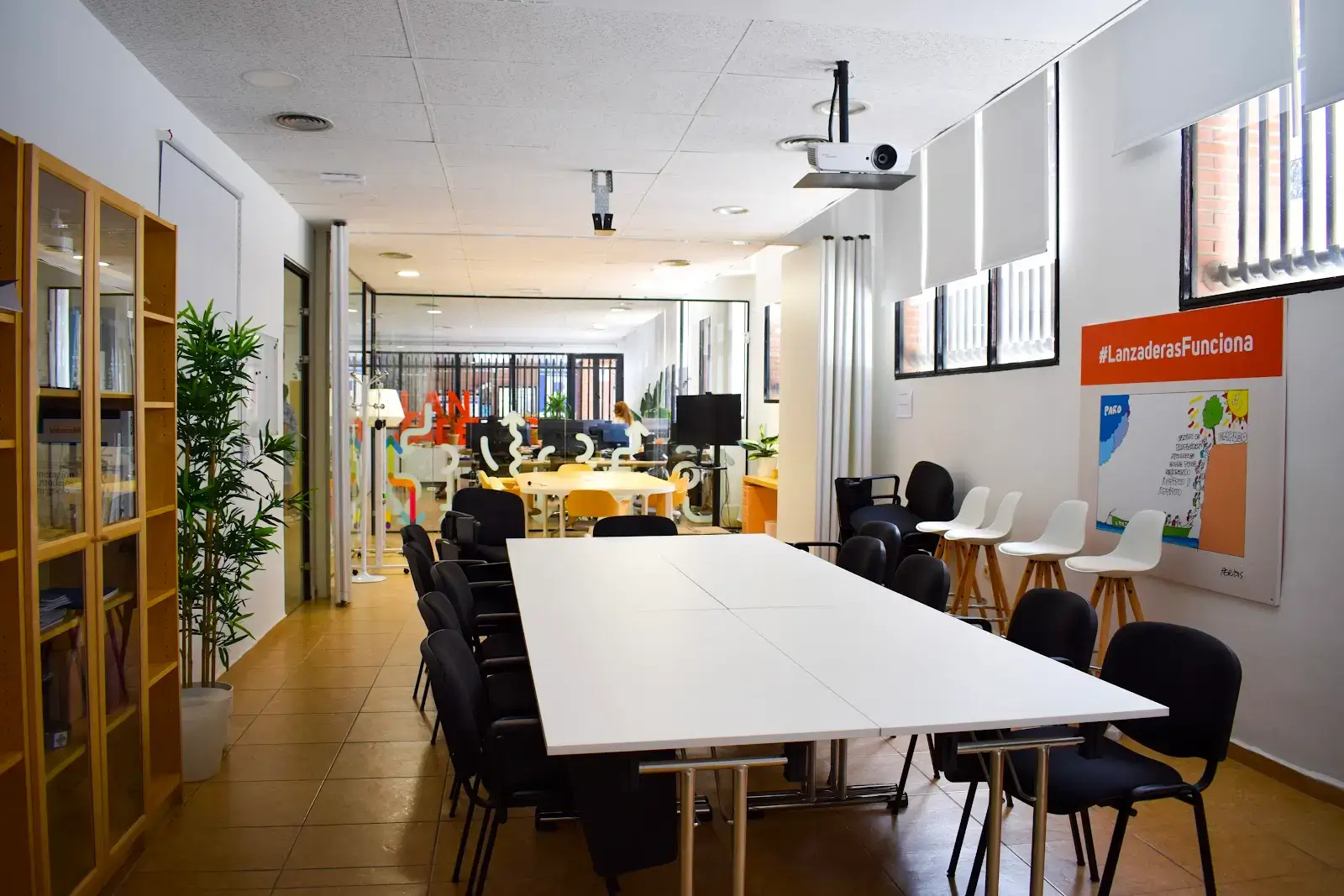 Coworking Social Madrid interior photo 2