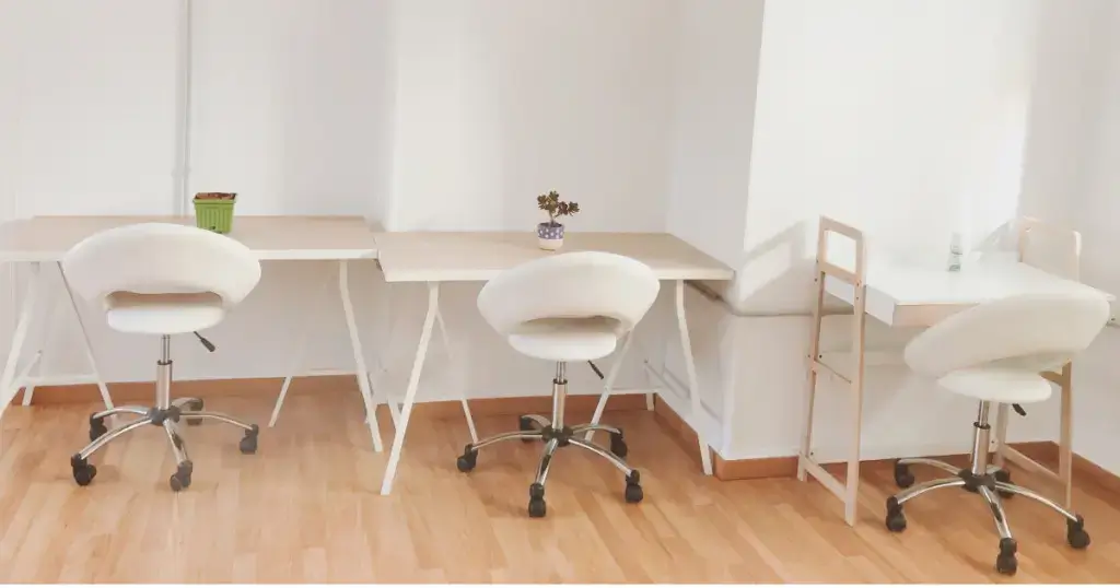 Simple Social Hub - Community · Coworking · Coliving interior photo 13