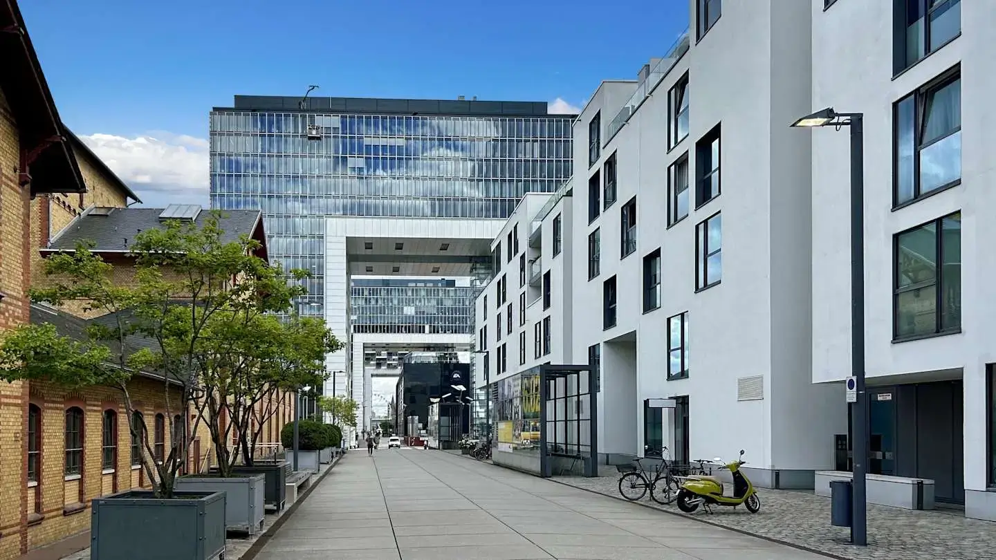 Regus Köln Kranhaus Süd interior photo 5