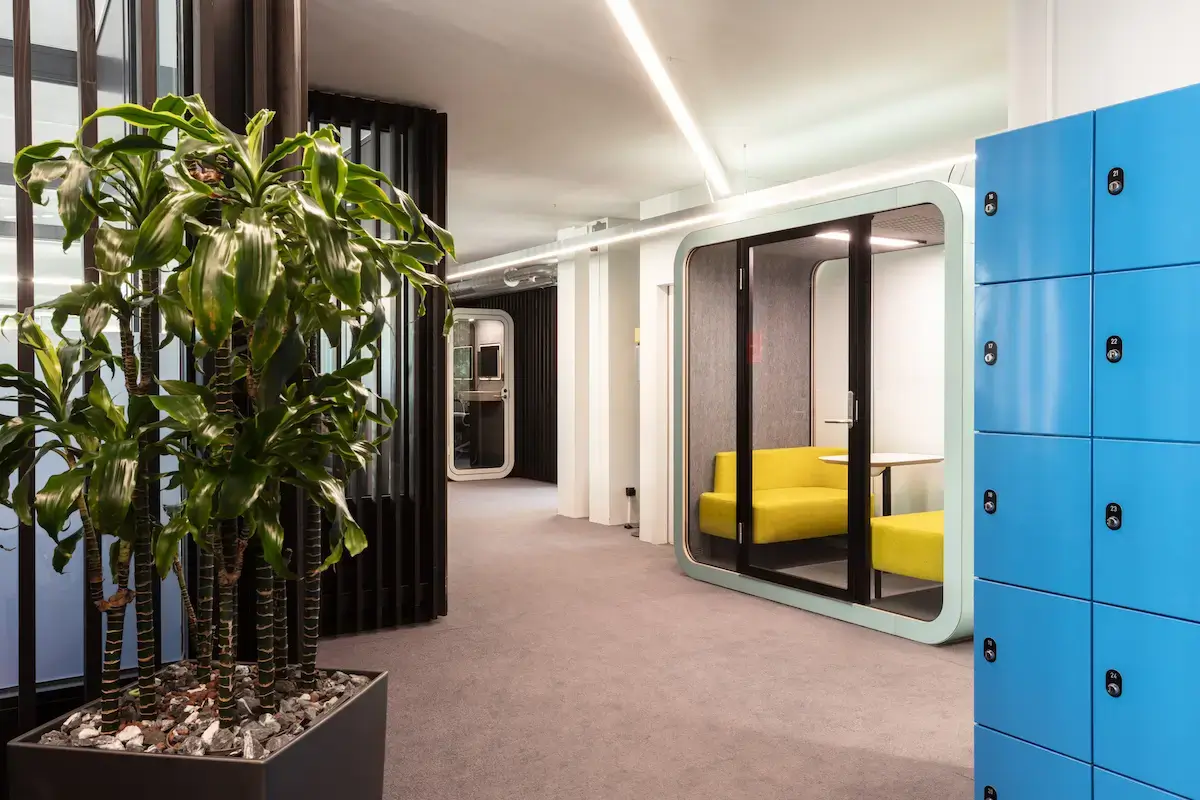 Headsquarter - The Urban interior photo 9