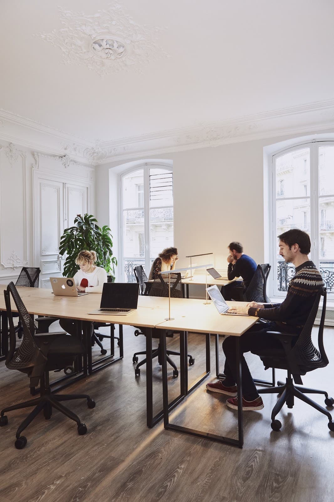 Morning, Toudic interior photo 8