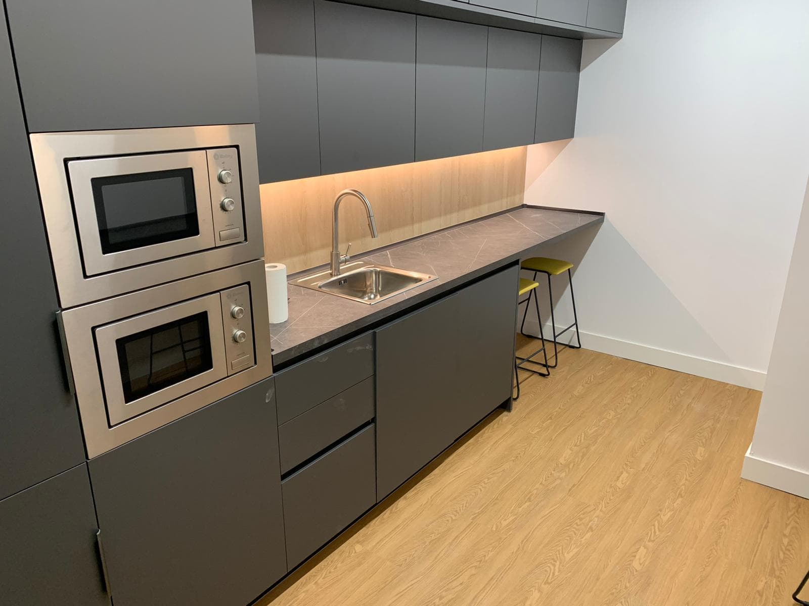 Coworking La Fábrica Cuatro Caminos interior photo 8