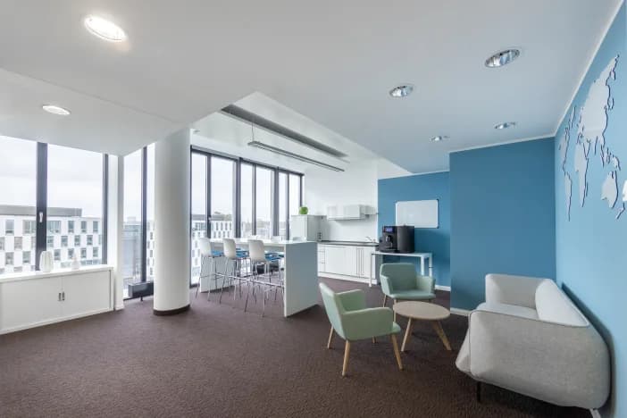 Regus Cologne Im Zollhafen interior photo 4