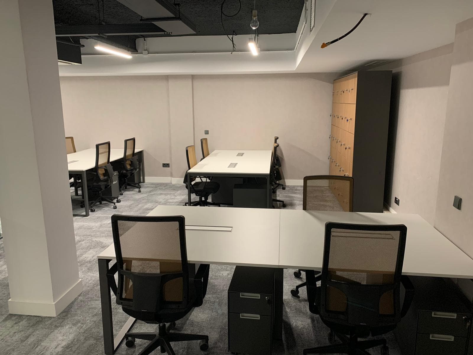 Coworking La Fábrica Cuatro Caminos interior photo 5