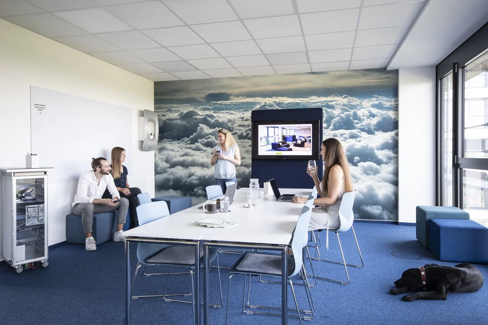 Rivvers Coworking Dortmund‑Stadtkrone Ost interior photo 5