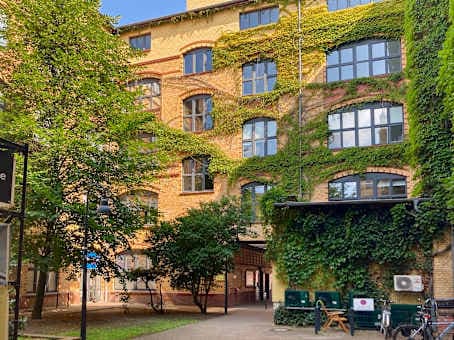 Regus Berlin Leuchtenfabrik interior photo 2