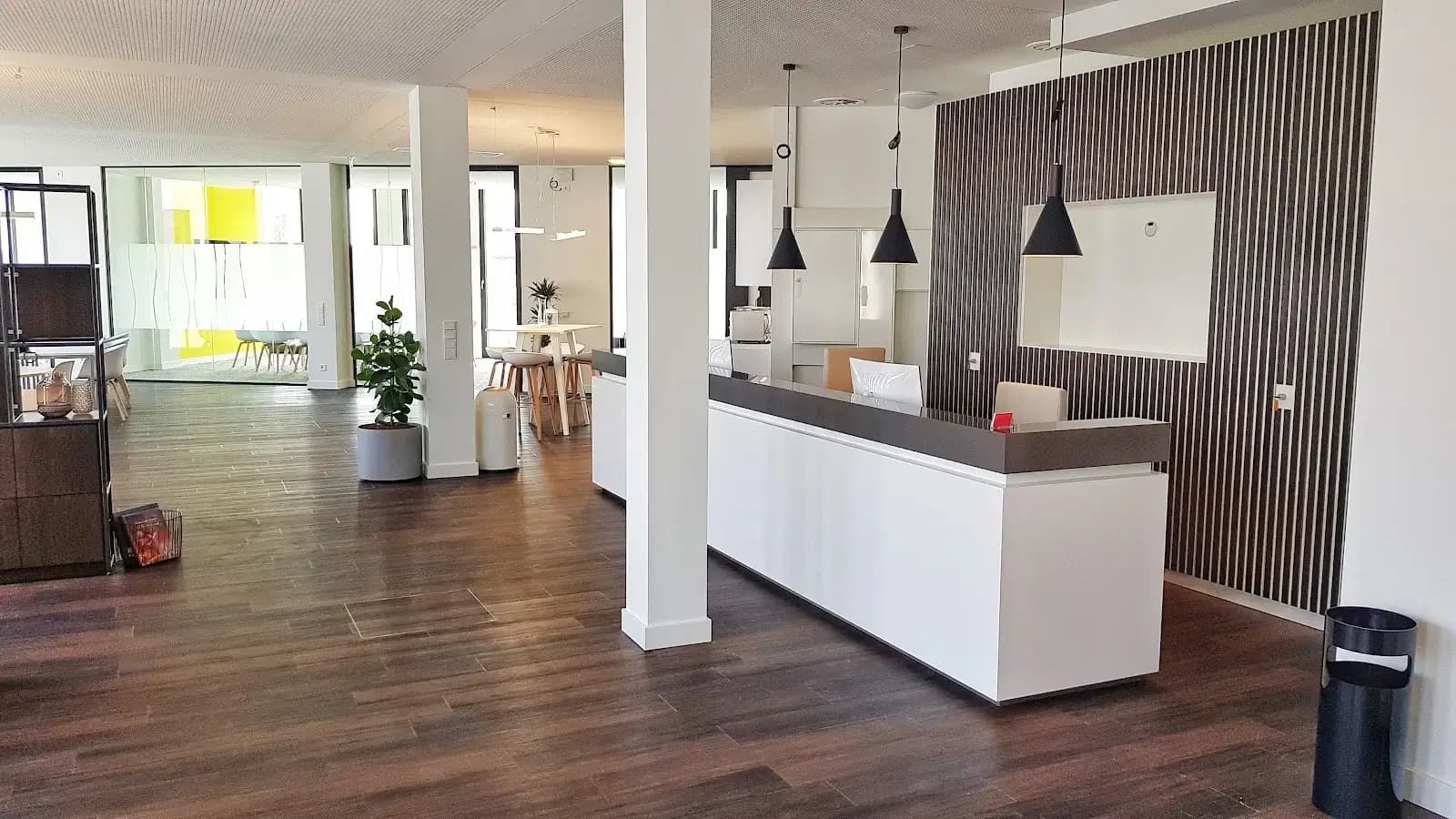 Regus Bremen City Gate interior photo 6