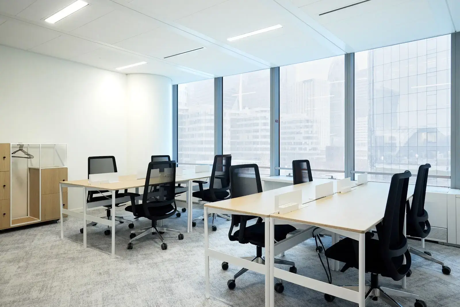 Morning, La Défense interior photo 8