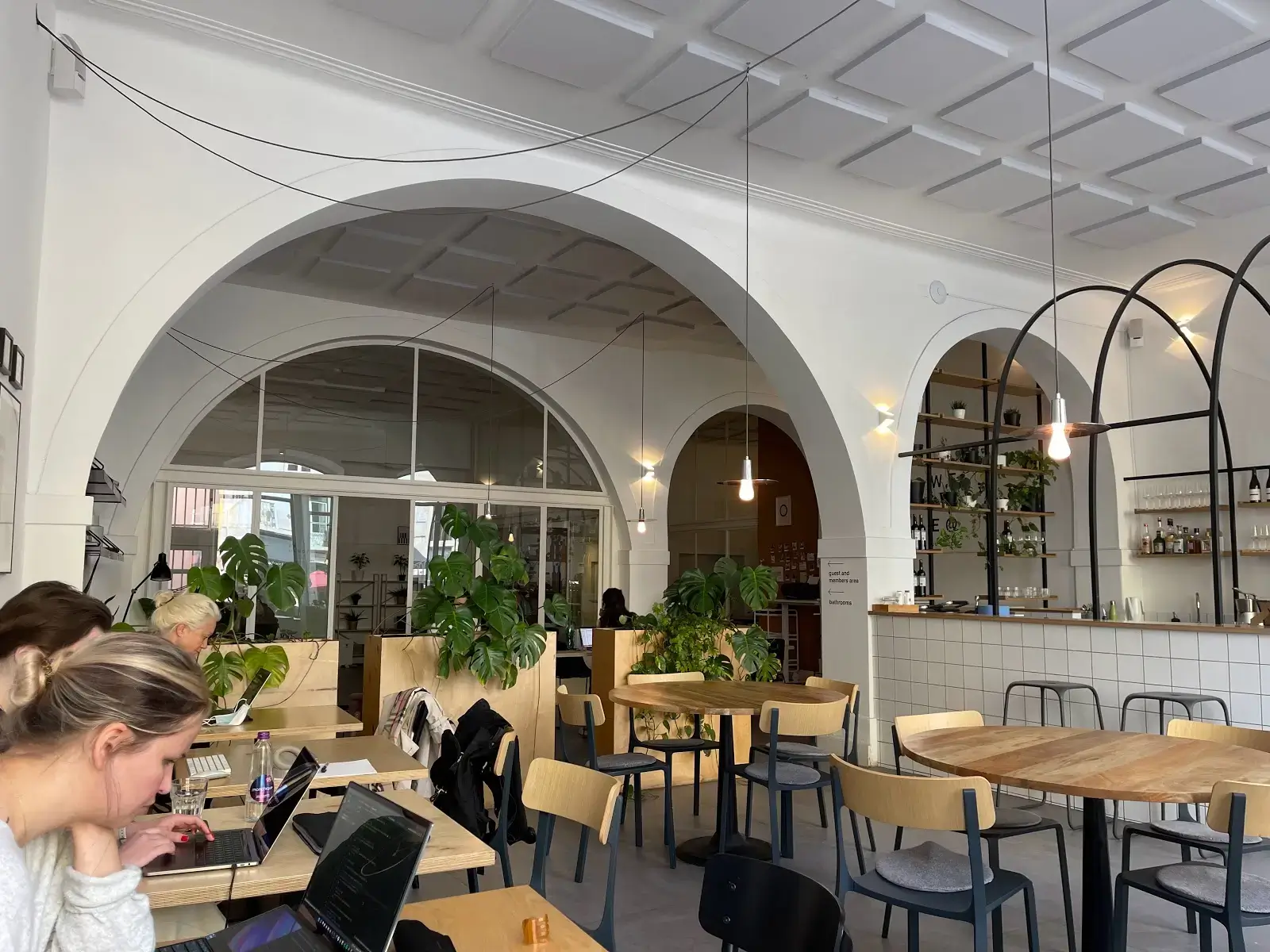 Outsite Lisbon interior photo 9