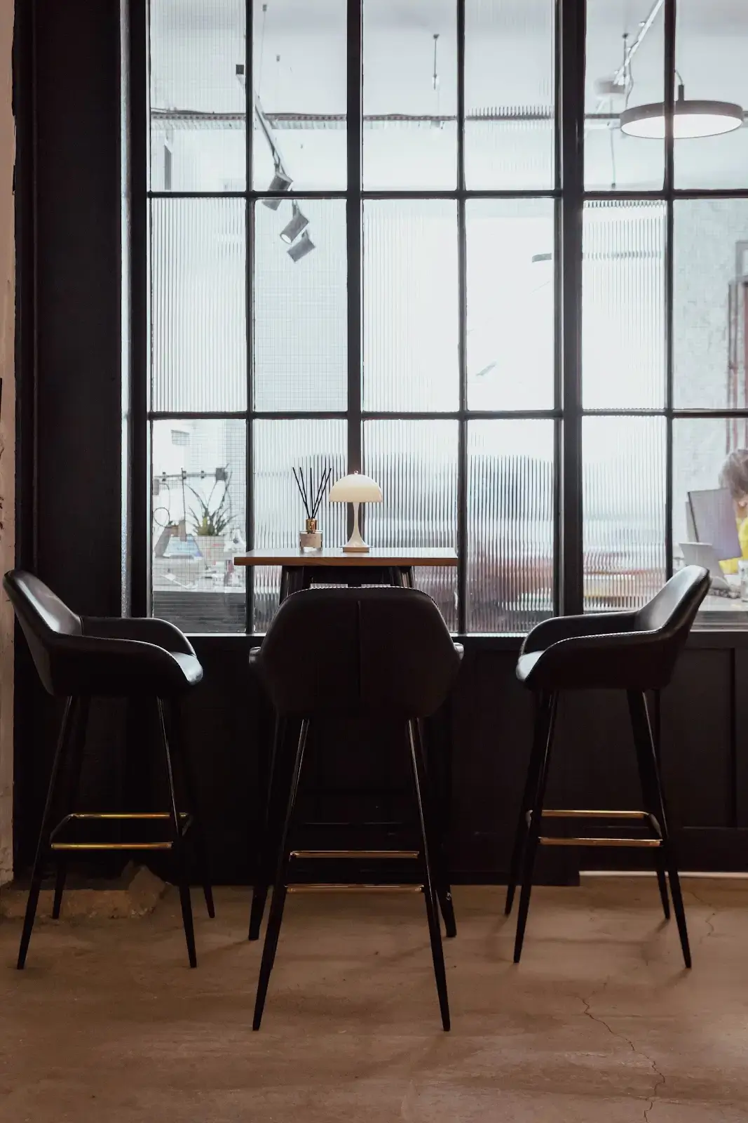 Jamaica Yard interior photo 3