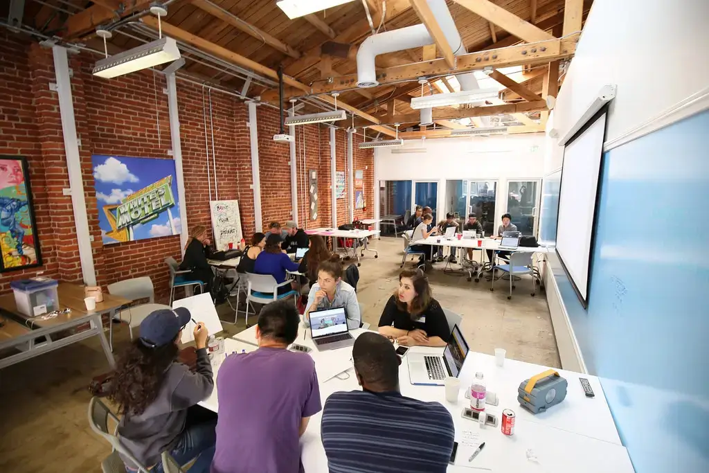 BLANKSPACES SM interior photo 12