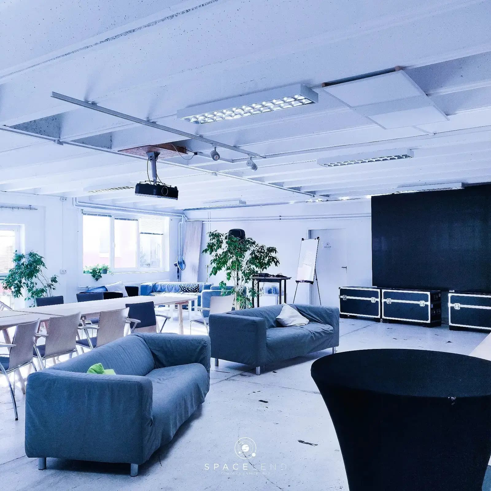 Spacelend interior photo 7