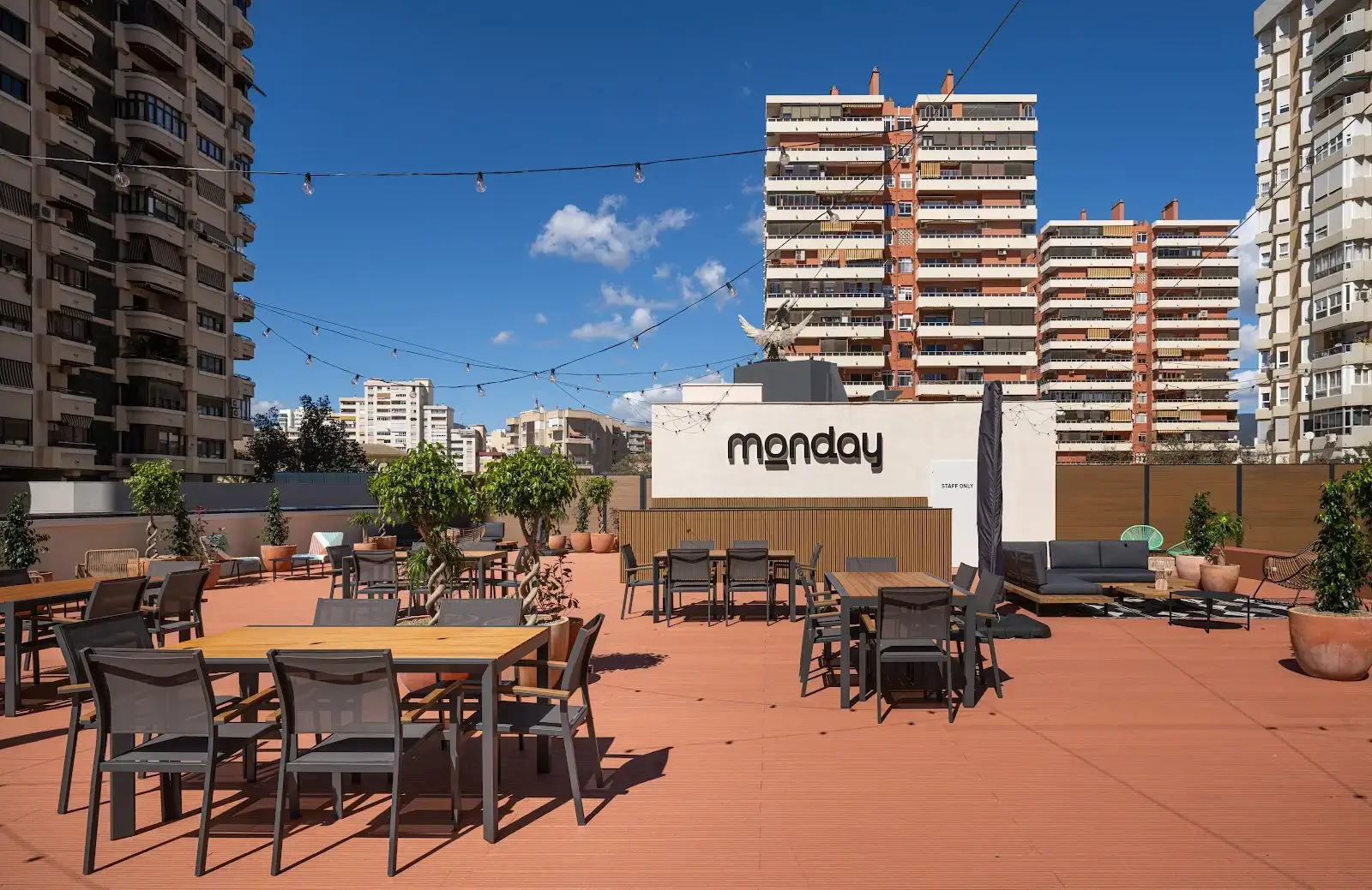 Monday Lehmberg interior photo 3