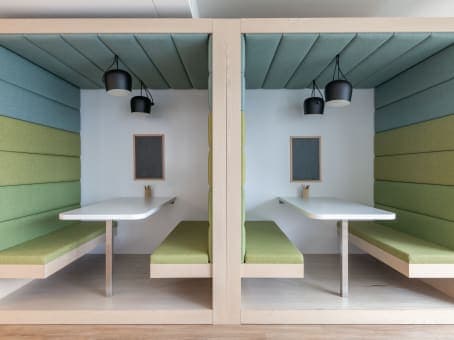 Regus Frankfurt Sachsenhausen interior photo 4