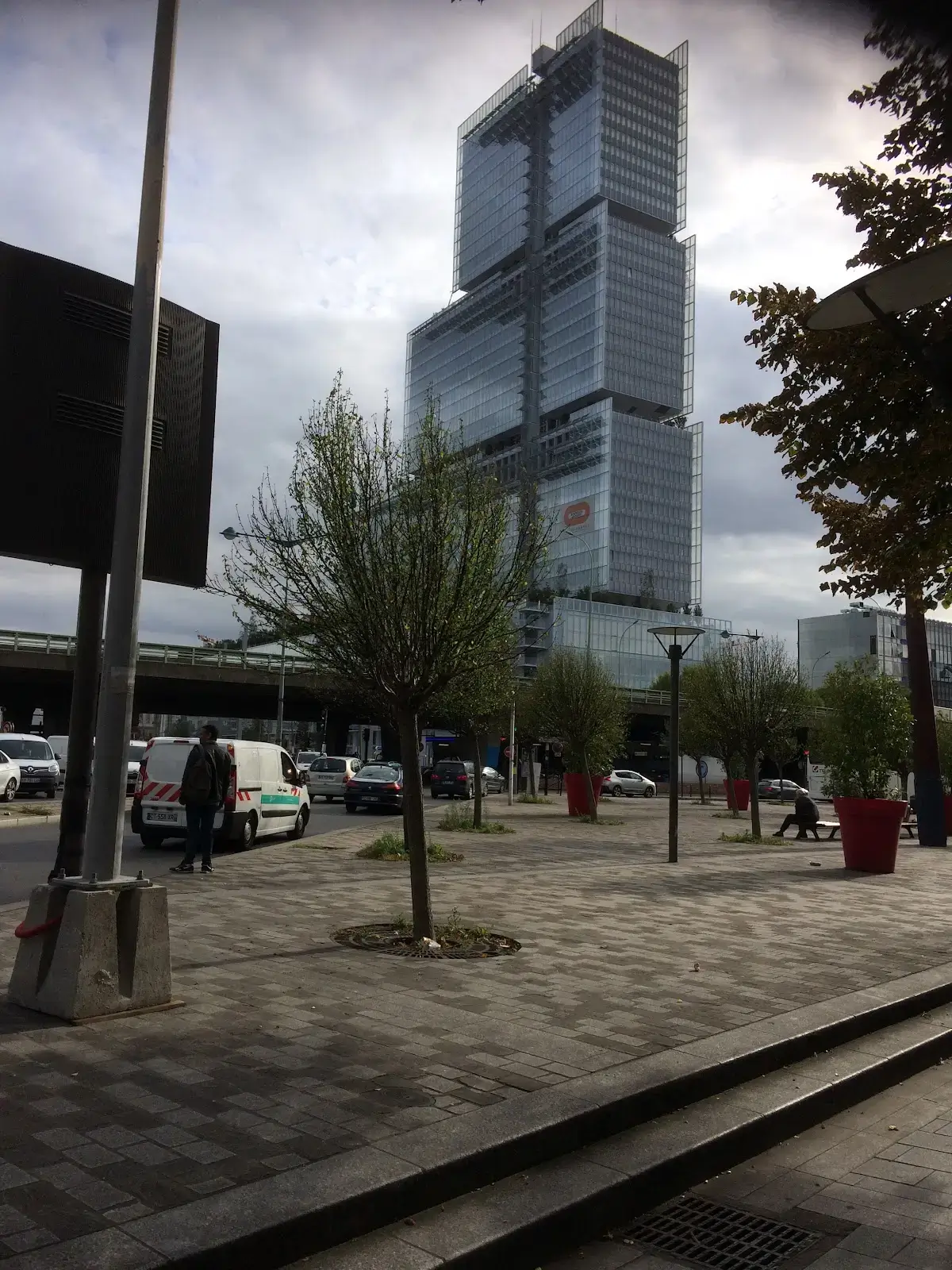 Morning, Clichy interior photo 4