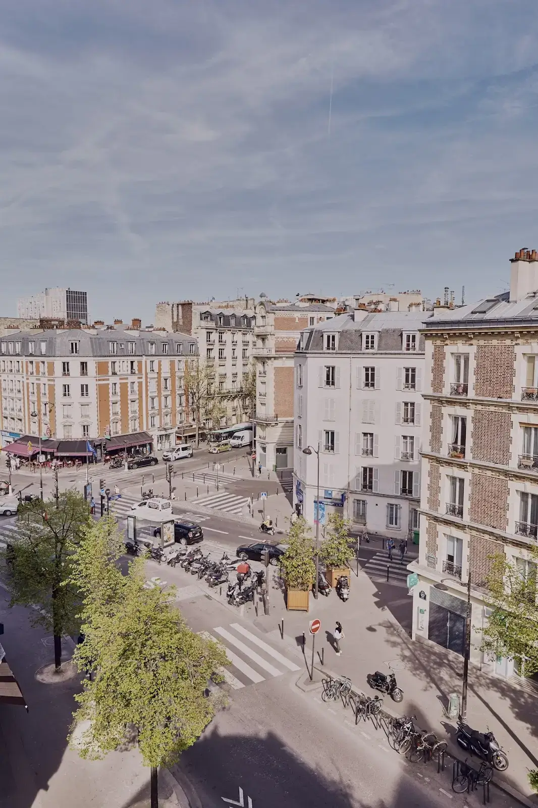 Morning, Montsouris interior photo 8