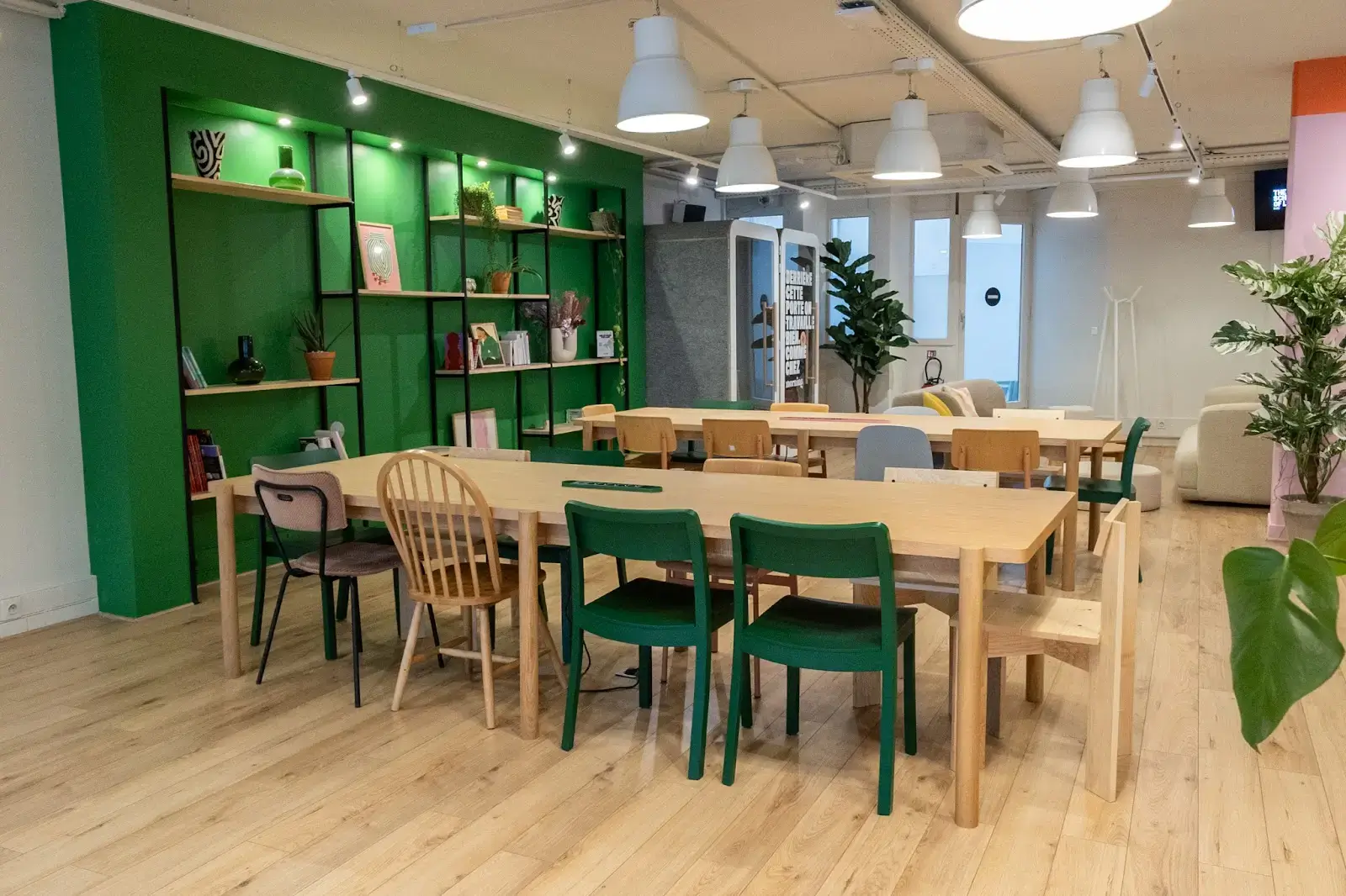 Morning, Montsouris interior photo 2