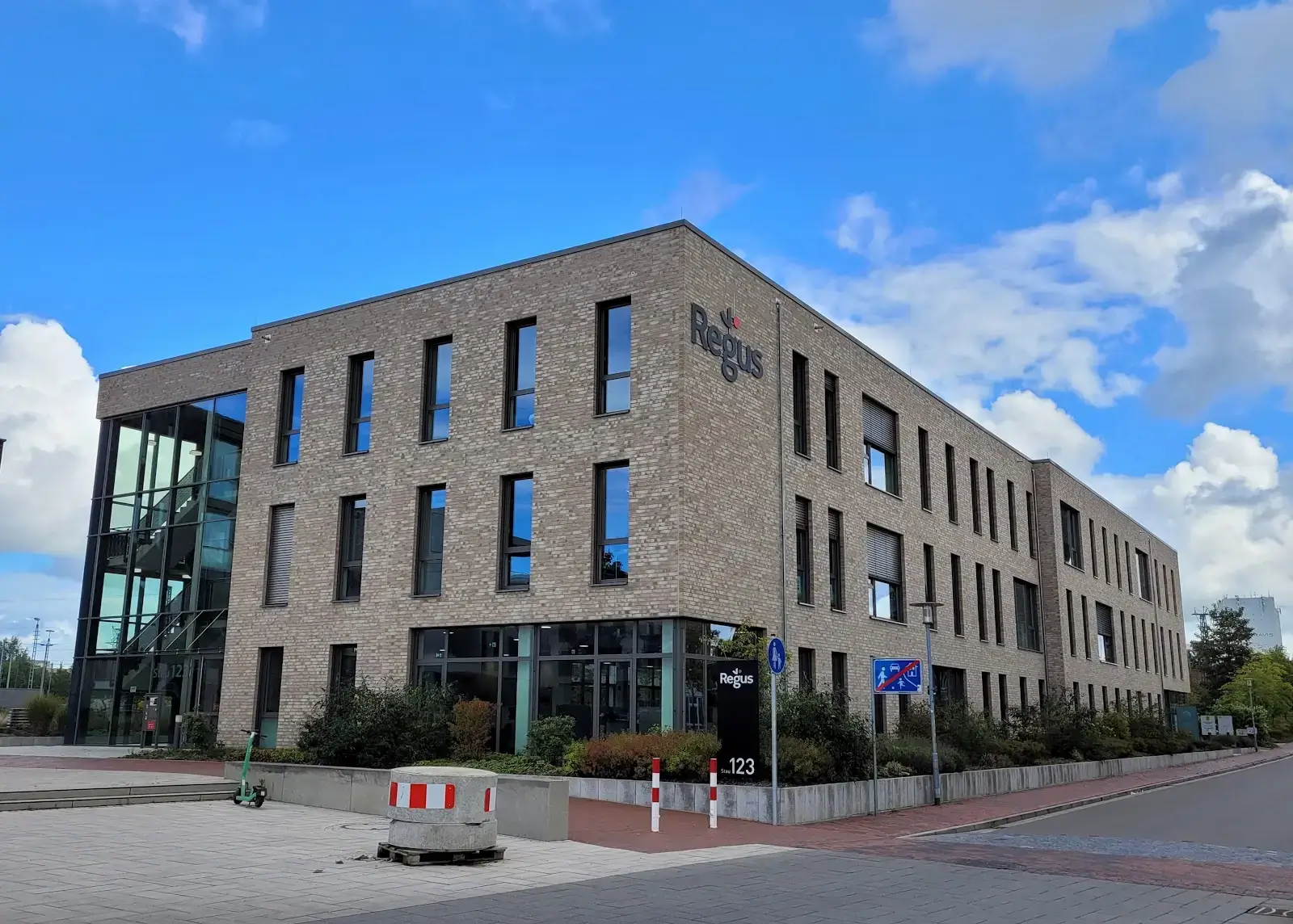 Regus Oldenburg Stau interior photo 5