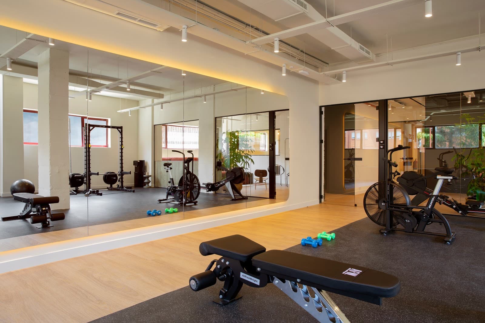 Monday Rio interior photo 8