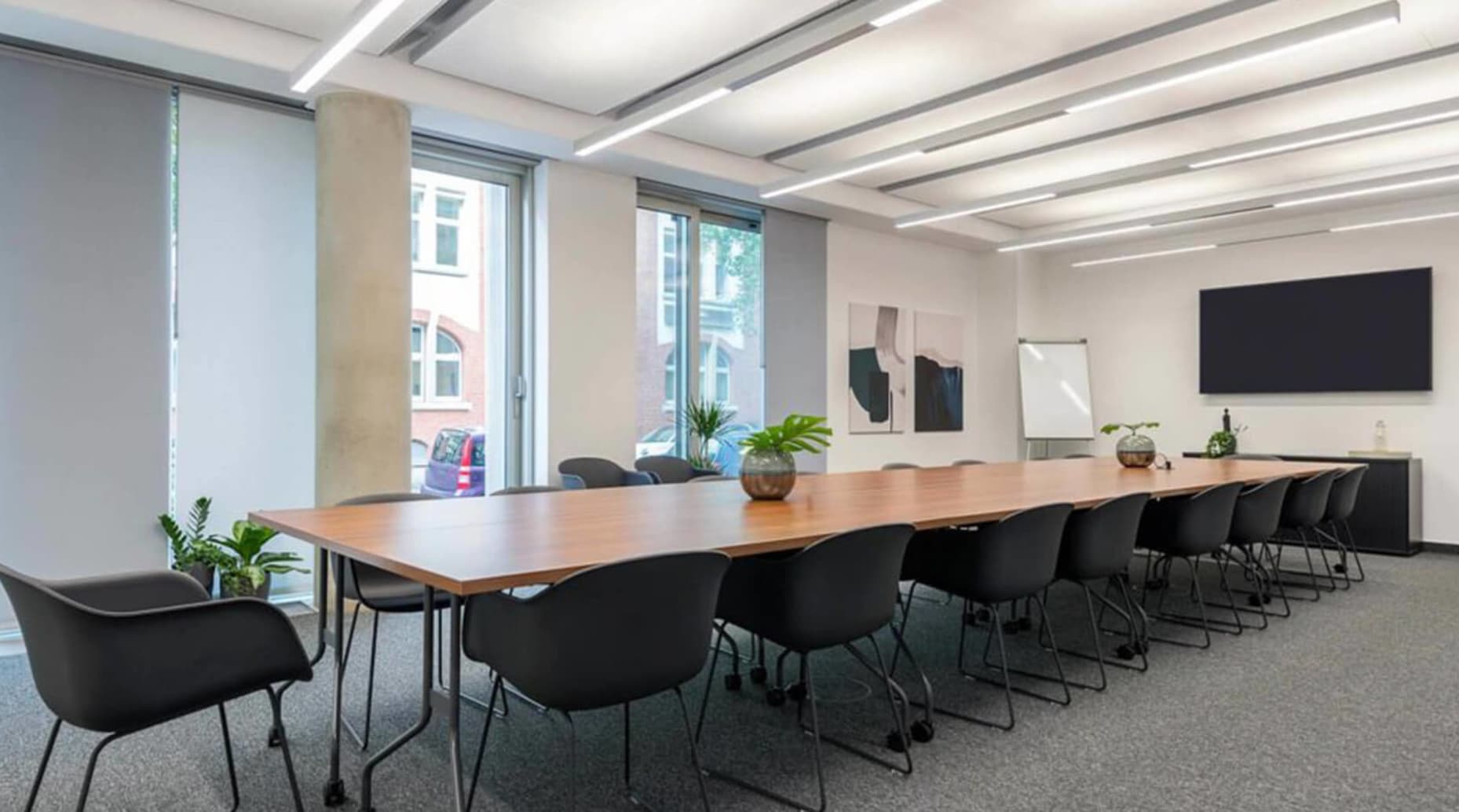 SleevesUp! Frankfurt Gallus interior photo 6