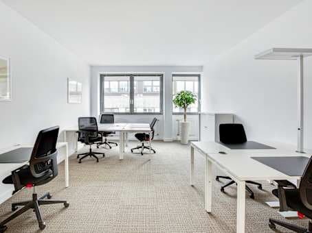 Regus Mönchengladbach Bismarckstraße interior photo 4