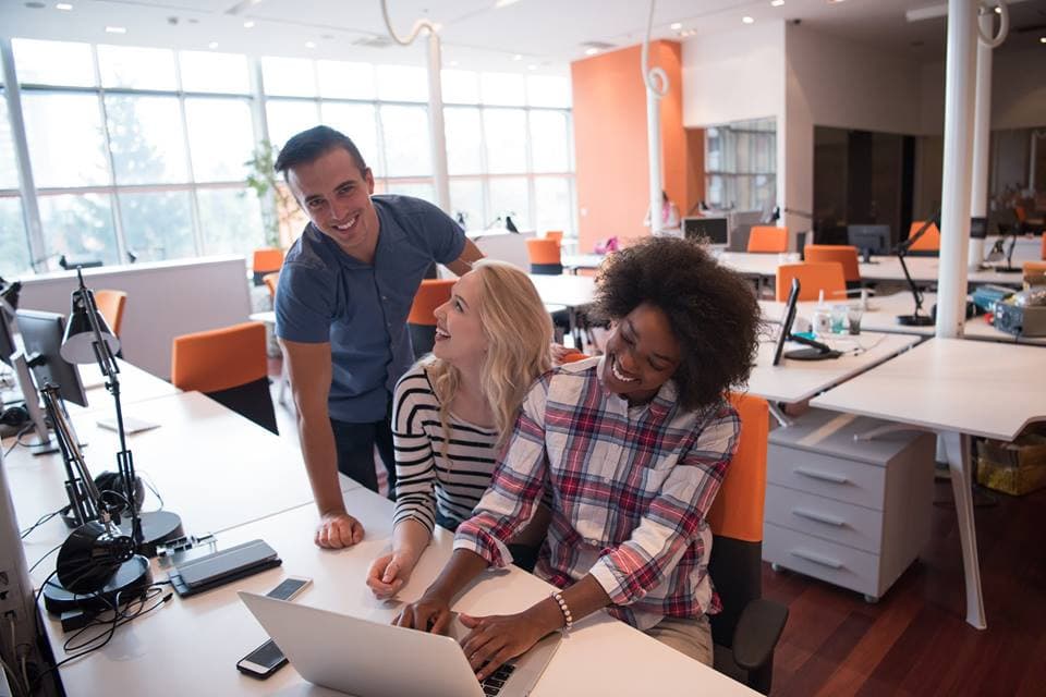 HUB387 interior photo 2