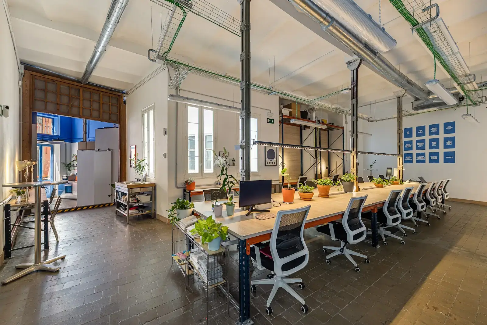 BlueChair. Coworking interior photo 7