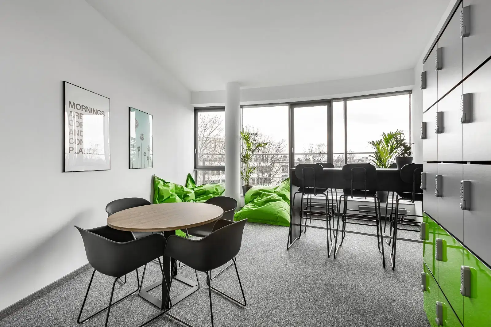 Rivvers Coworking Bad Homburg City interior photo 8