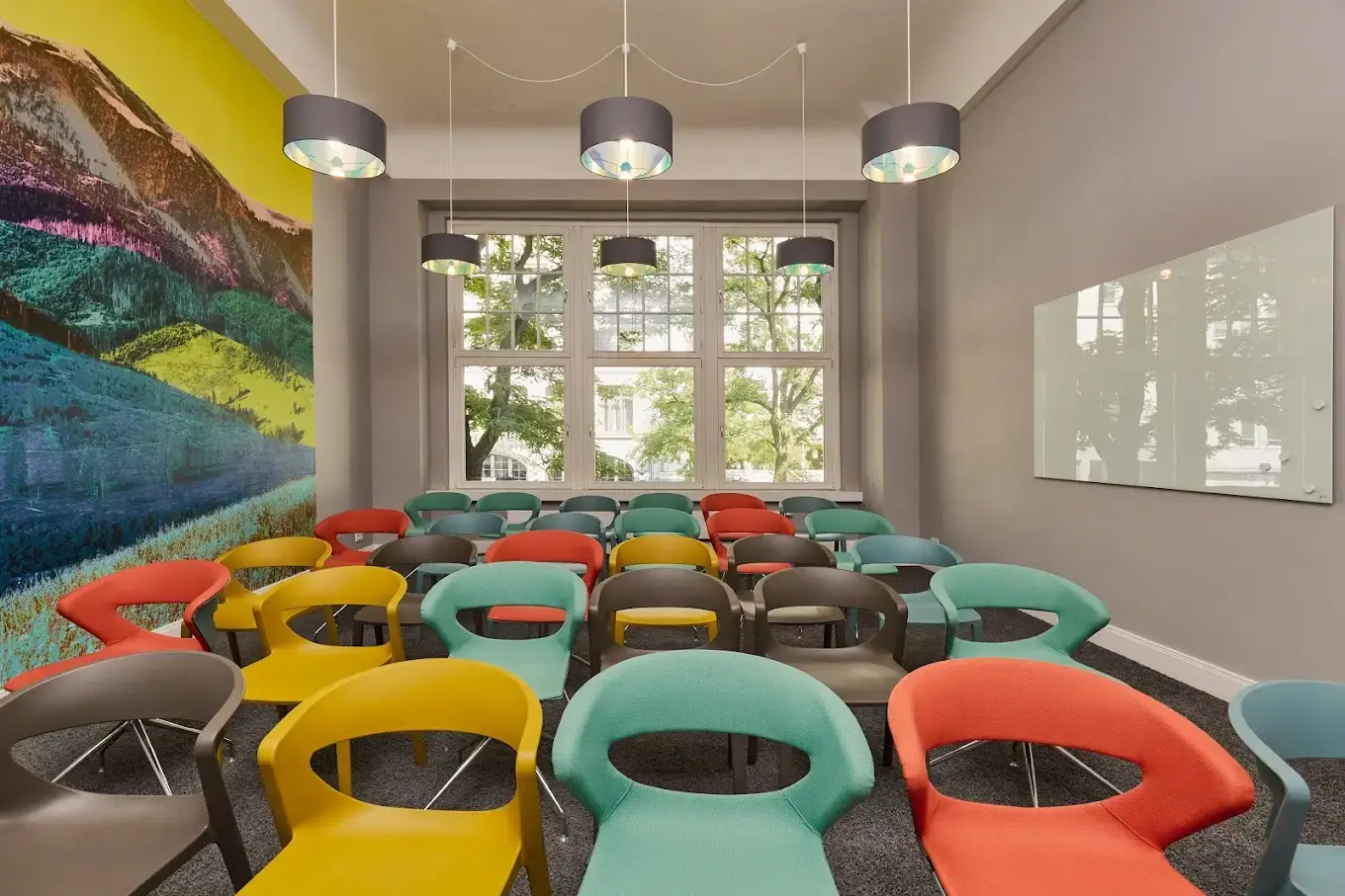 Beehive Hamburg St. Georg interior photo 3