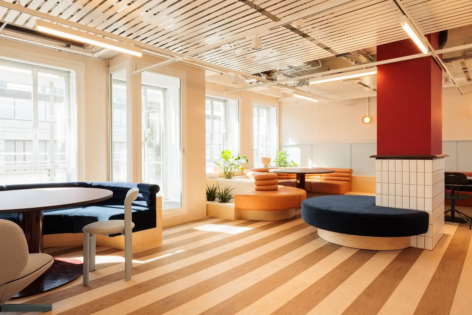 Headsquarter - The Artistic interior photo 3