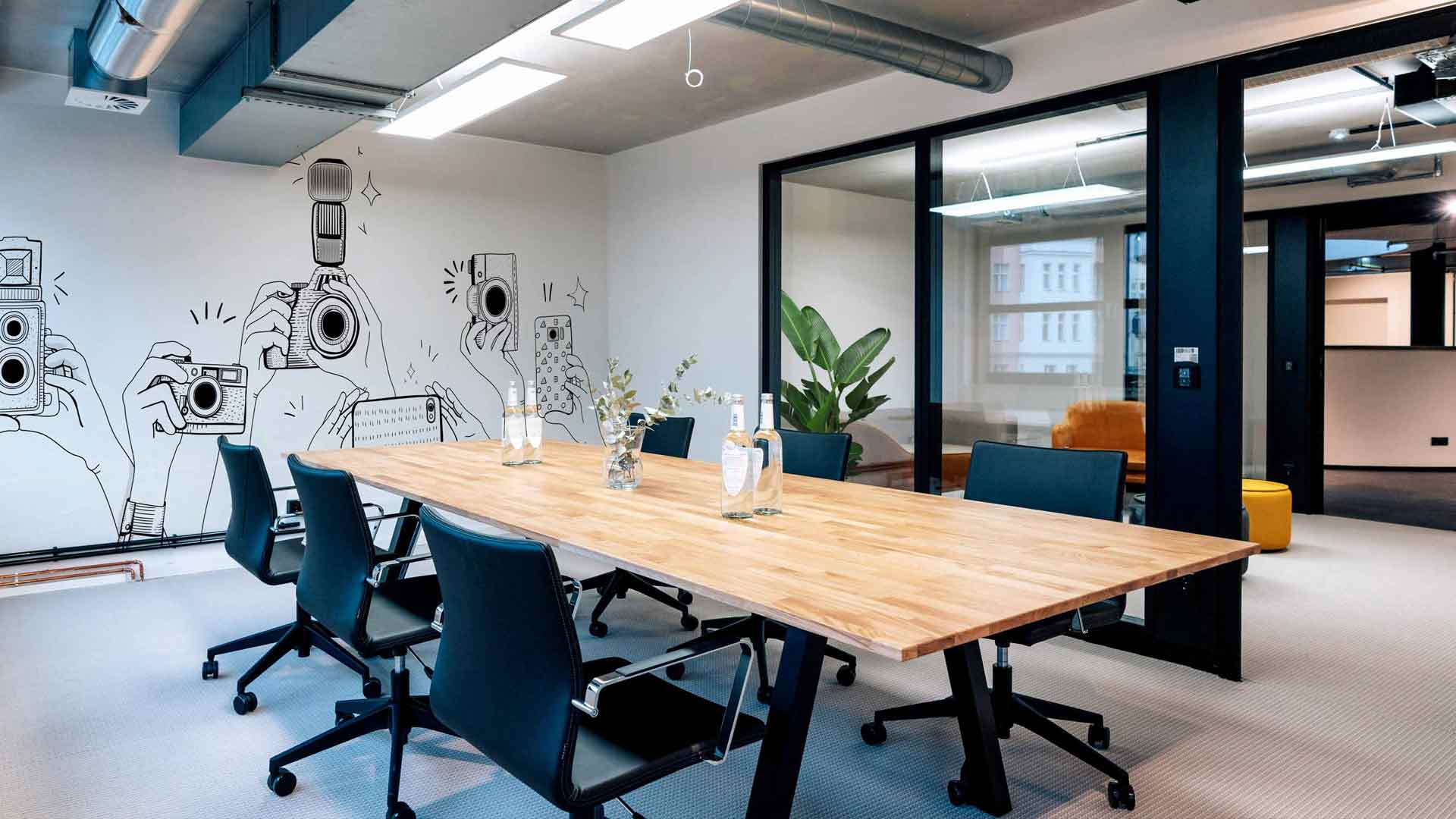 District One Coworking interior photo 2