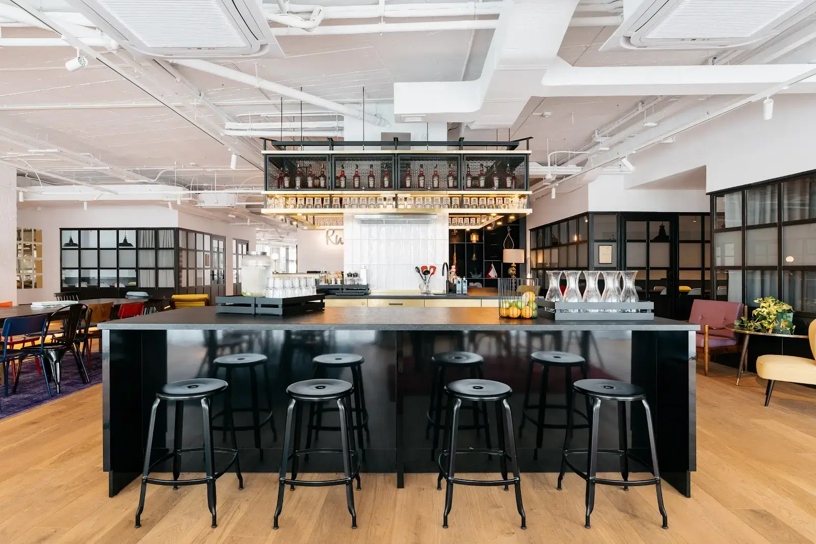 Ruby Ninu Workspaces St. Julians interior photo 3