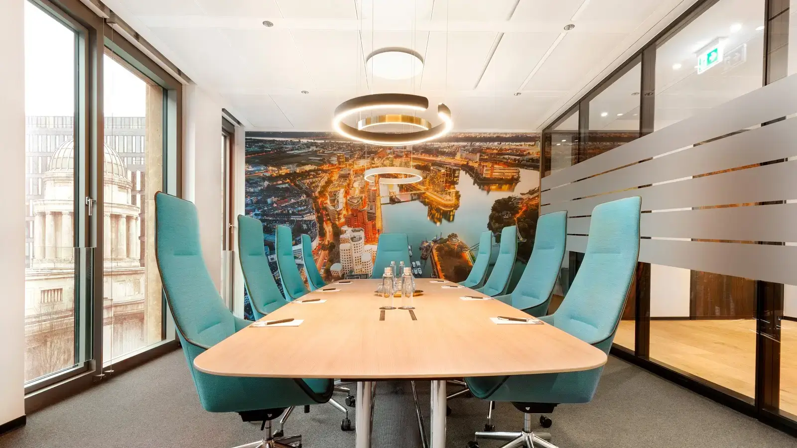 CONTORA Office Solutions · Düsseldorf · KÖ-Quartier interior photo 7