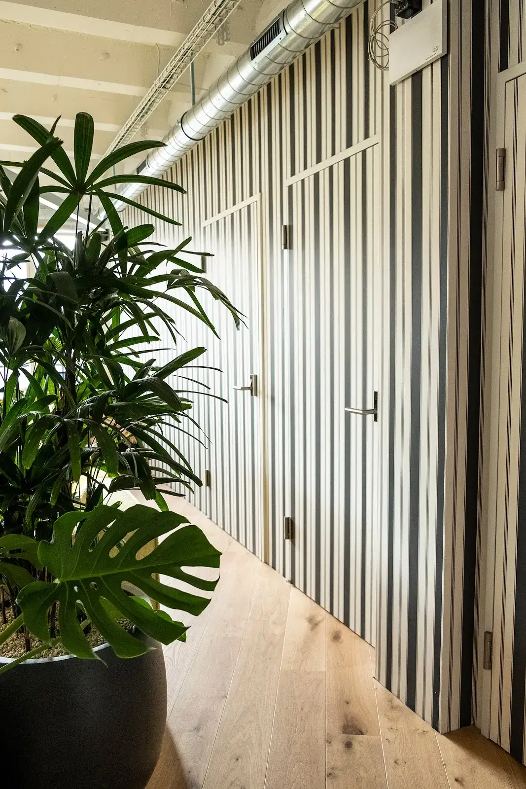 Headsquarter - The Urban interior photo 3