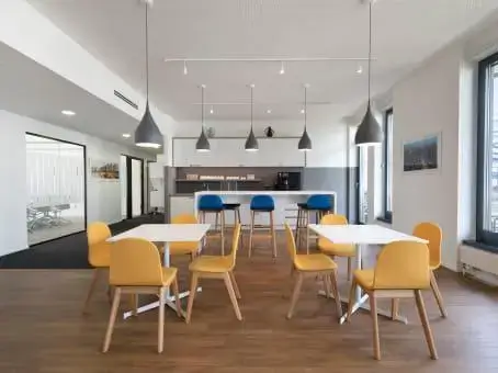 Regus Hamburg Altona interior photo 4