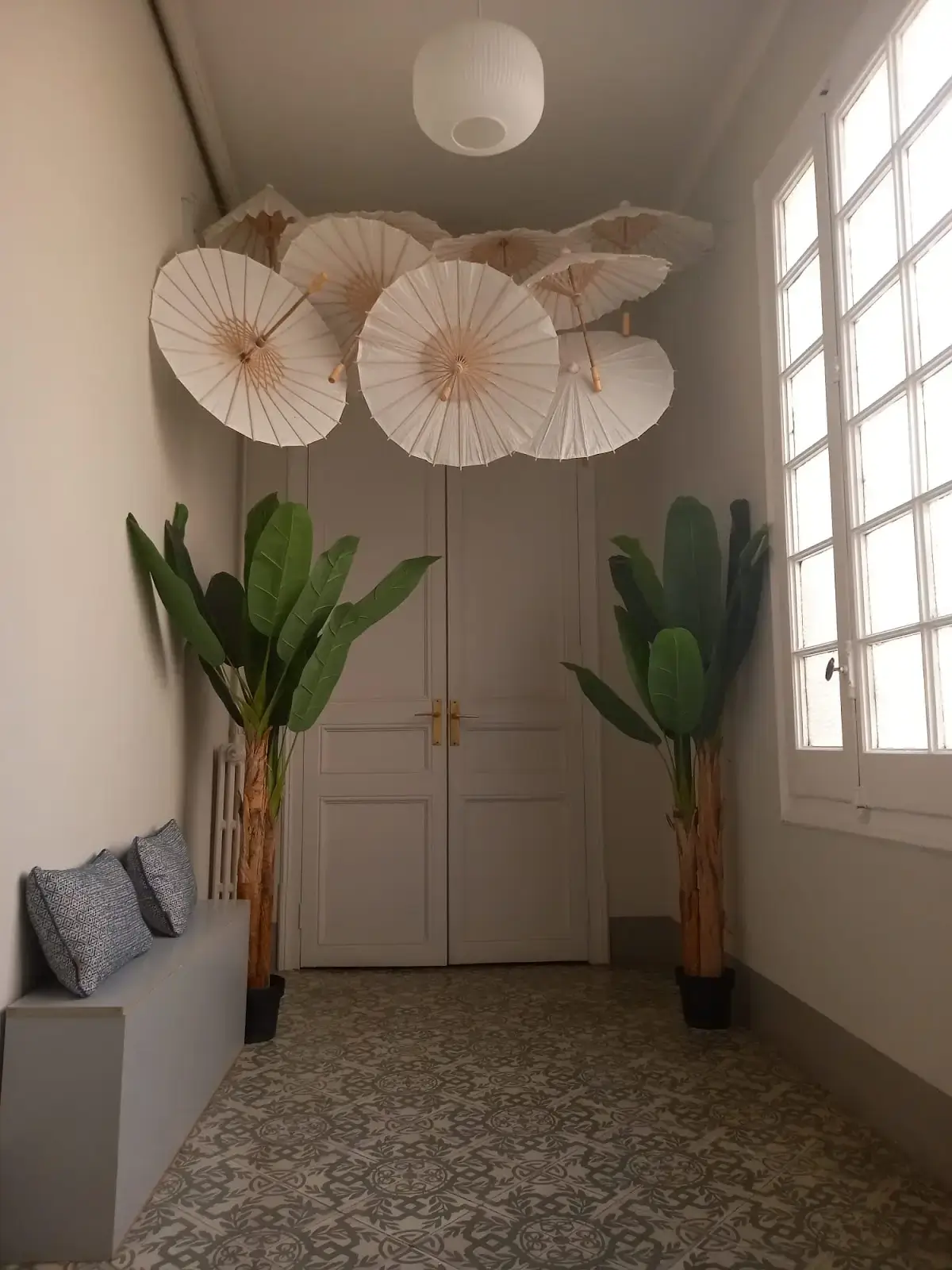 Wekow Business Community interior photo 6