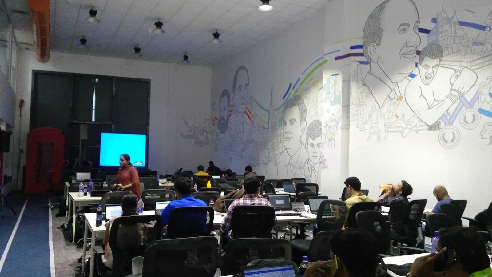 Garage Coworking Space interior photo 6